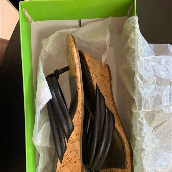 Brand new kelly and Katie sandals - Picture 1 of 3